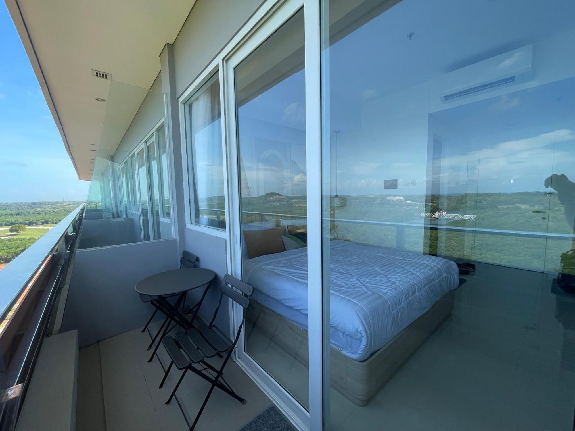 Sea View At Nuvasa Bay Kalani Tower In Nongsa Area * Batam